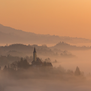 Image by FMedic_photography titled ’church, sunrise, fog’. Source: Pixabay