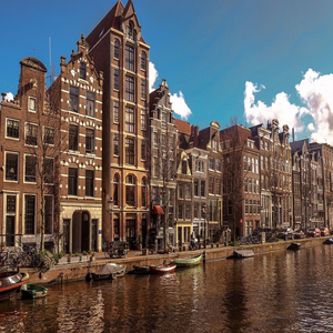 Image by millionairemob titled ’amsterdam, canal, europe’. Source: Pixabay